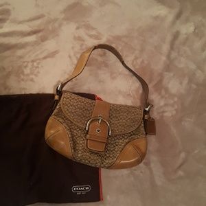 Coach classic signature logo small